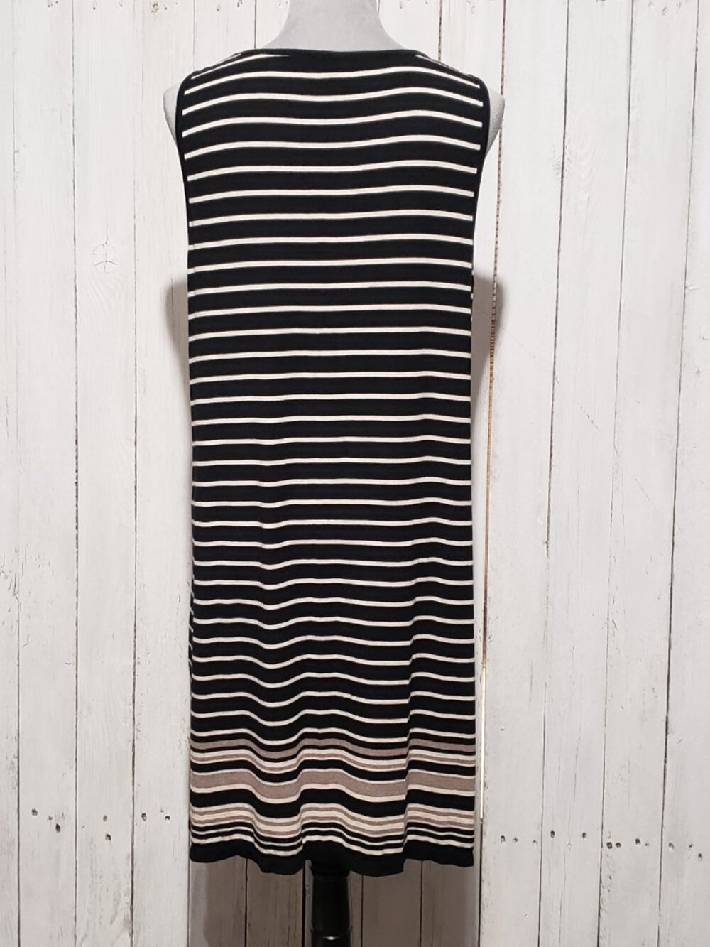 Max Studio Keyhole Shift Dress L Black Stripe Knit Casual Preppy 90s Minimalist - Picture 4 of 8
